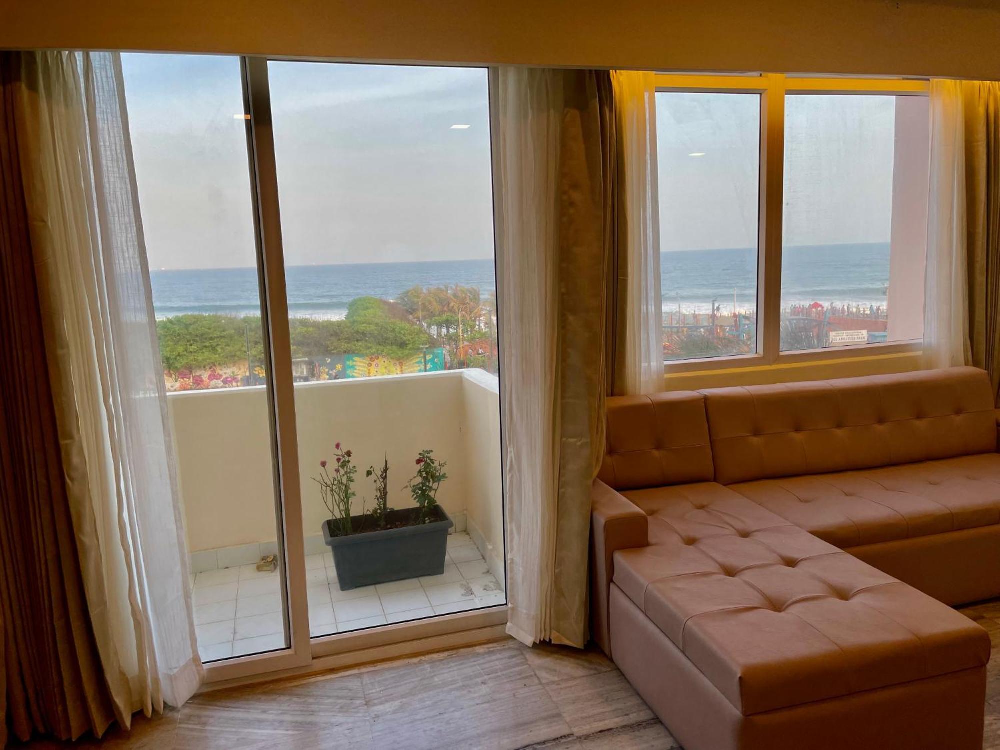 Ocean'S Edge Lejlighed Visakhapatnam Eksteriør billede